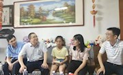 纪委书记、监察专员顾有平到新提任纪检监察干部家中开展政治家访 
